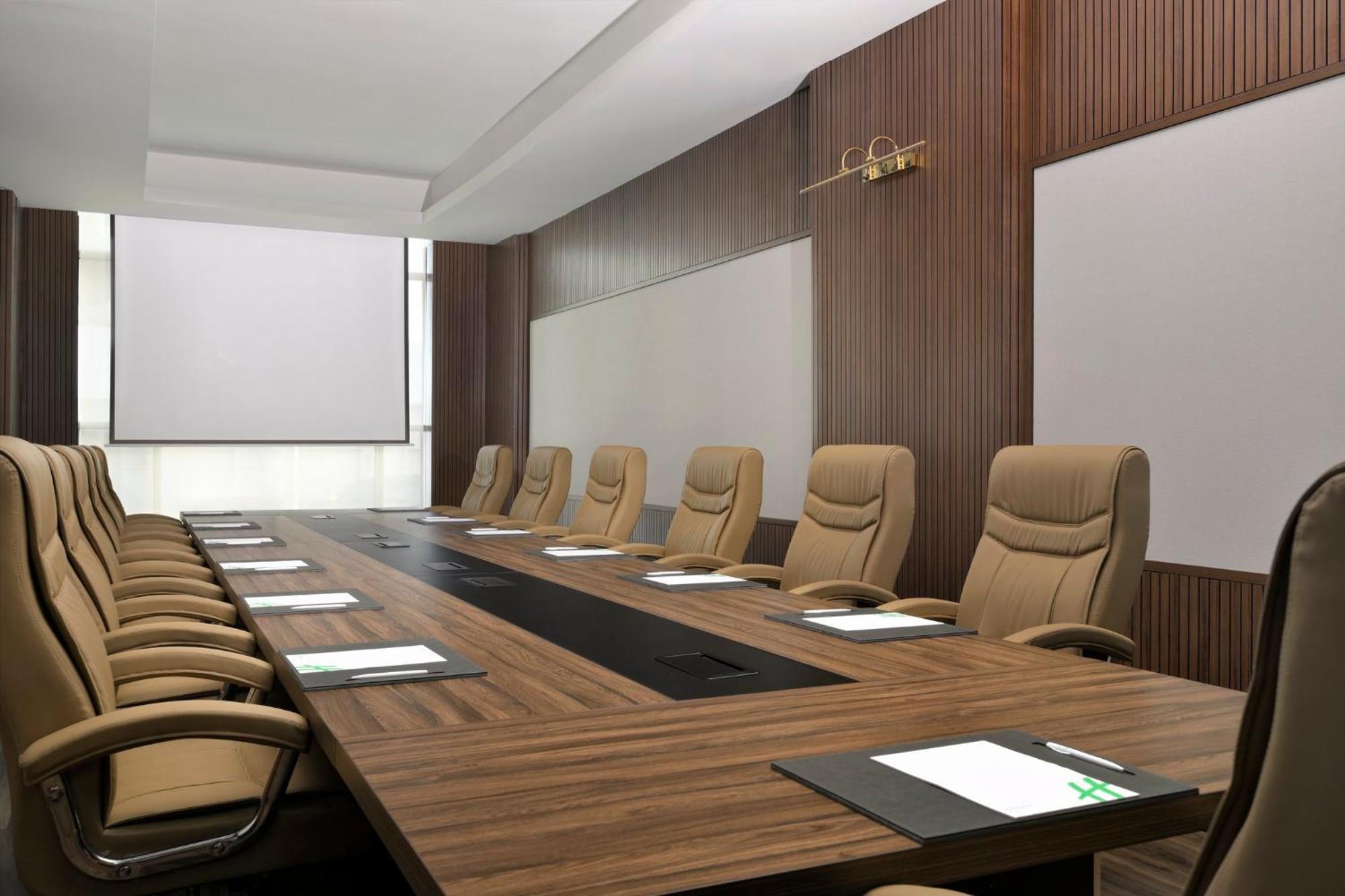 Holiday Inn Jeddah Corniche By Ihg Bagian luar foto